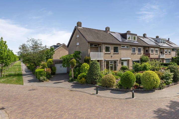 Photo of property Marnixstraat 1, Etten-Leur