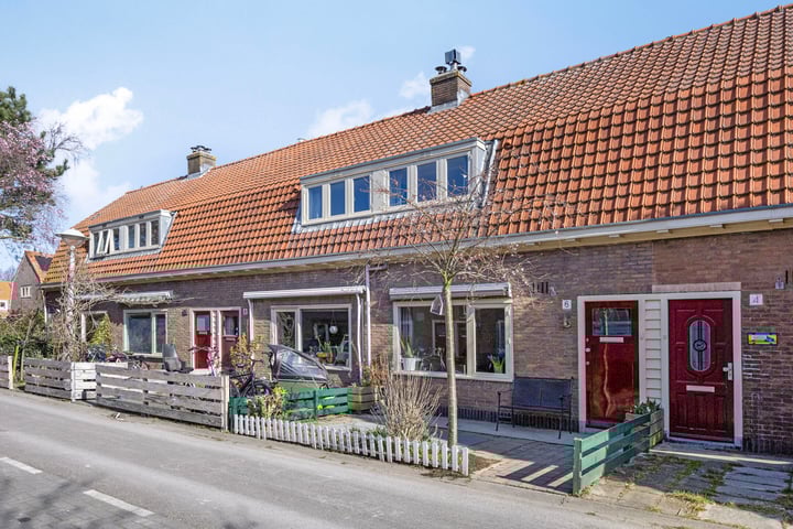 Marsstraat 6 in Amsterdam photo