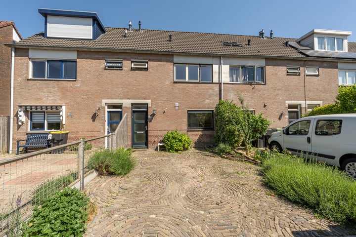 Martin Luther Kingerf 13 in Oud-Beijerland