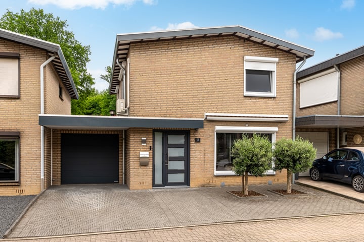 Martin Luther Kingstraat 12 in Eygelshoven foto