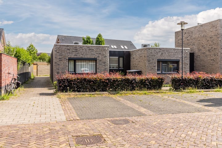 Mary Dresselhuysstraat 20 in Rijen Foto