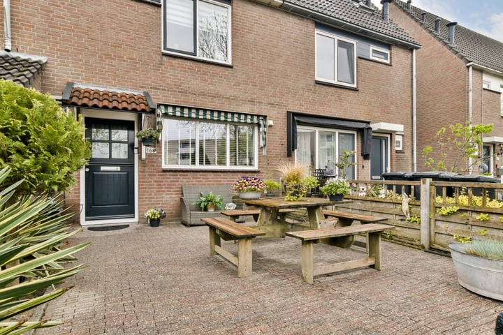 Mastbos 168 in Hoofddorp