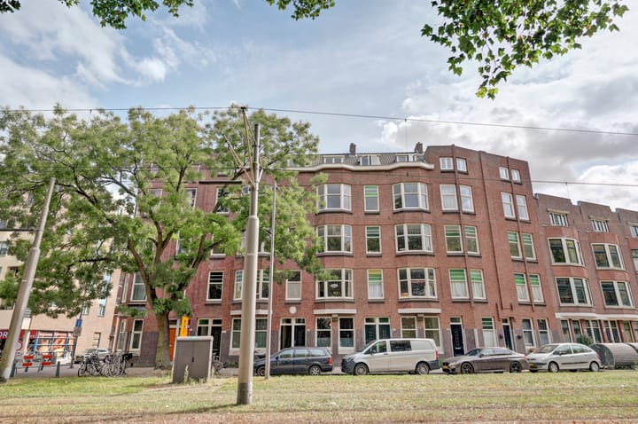 Mathenesserdijk 105B-03 in Rotterdam