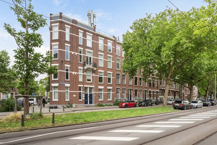 Mathenesserlaan 393B-02 in Rotterdam Foto