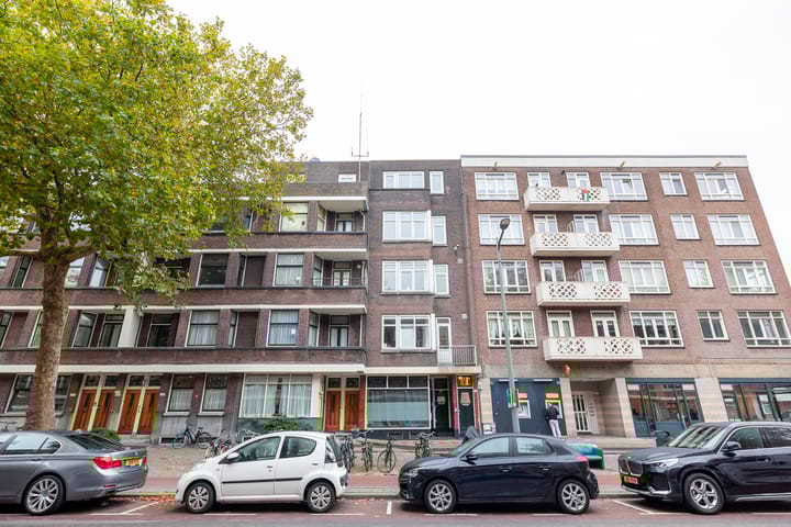 Mathenesserweg 128B in Rotterdam