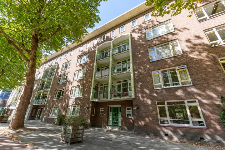 Mathenesserweg 173C in Rotterdam