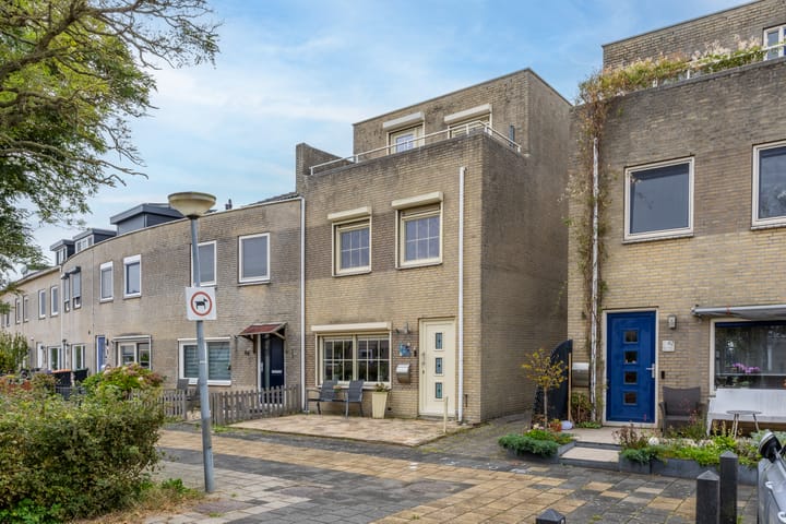 Maurice Ravèlstraat 64 in Zaandijk