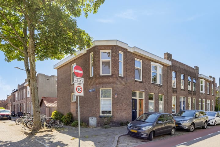 Photo of property Mauritsweg 44, Dordrecht