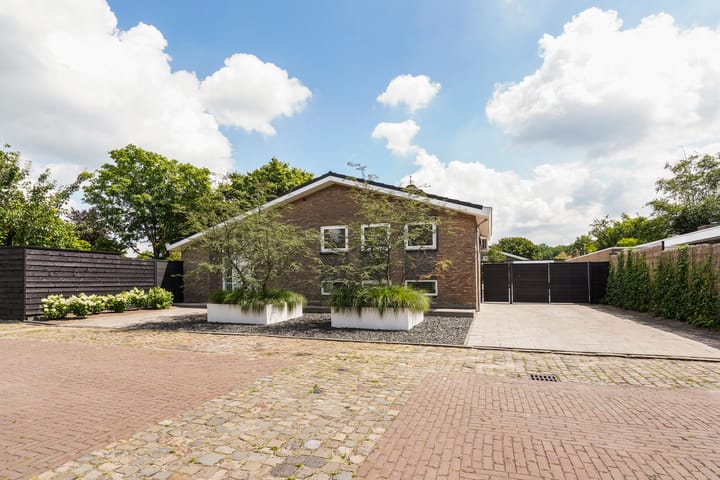 Photo of property Mauvestraat 1, Waalwijk