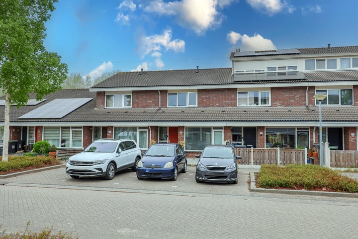 Max Ernststraat 43 in Almere