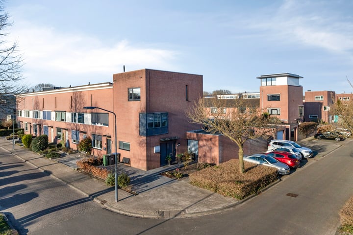 Photo of property Max Havelaardreef 15, Oosterhout