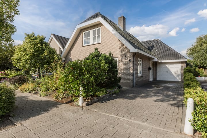 Photo of property Mayersloot 10, Broek op Langedijk