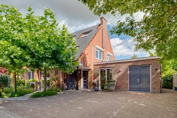 Mazurka 5 in Nieuw-Vennep