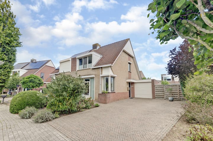 Photo of property Meanderlaan 143, Tholen