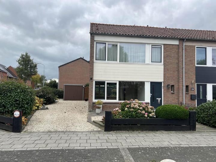 Medelsestraat 90 in Tiel photo