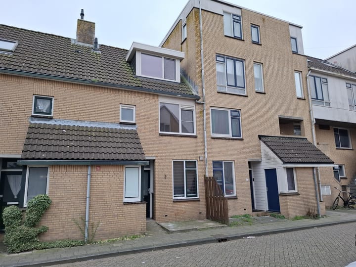 Medocgaard 18 in Spijkenisse
