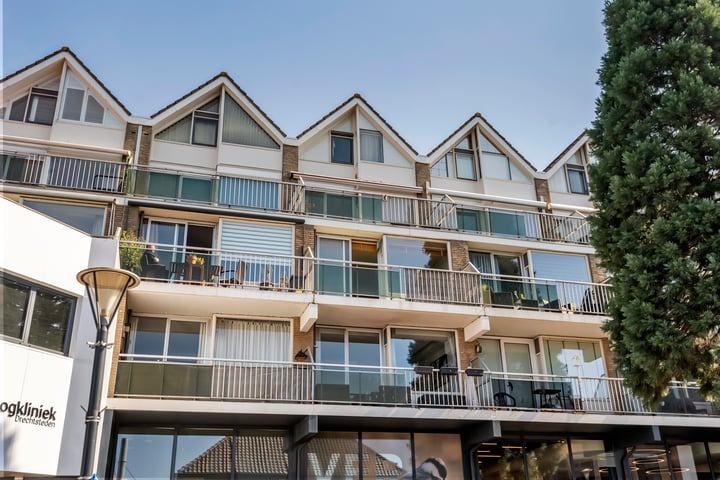Photo of property Meent 48, Papendrecht