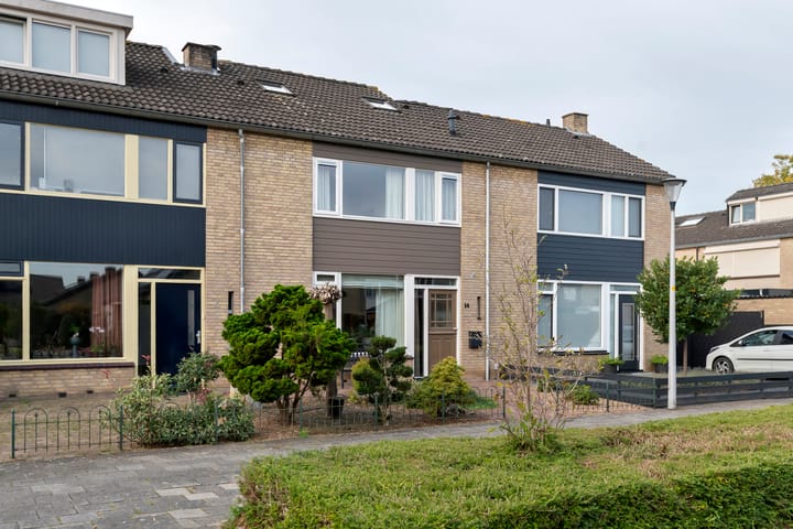 Meergraaf 14 in Zoelen