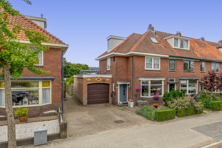 Meerlaan 84 in Hillegom