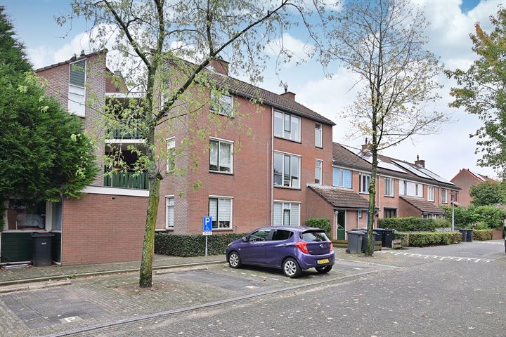 Meerpaal 11 in Huizen