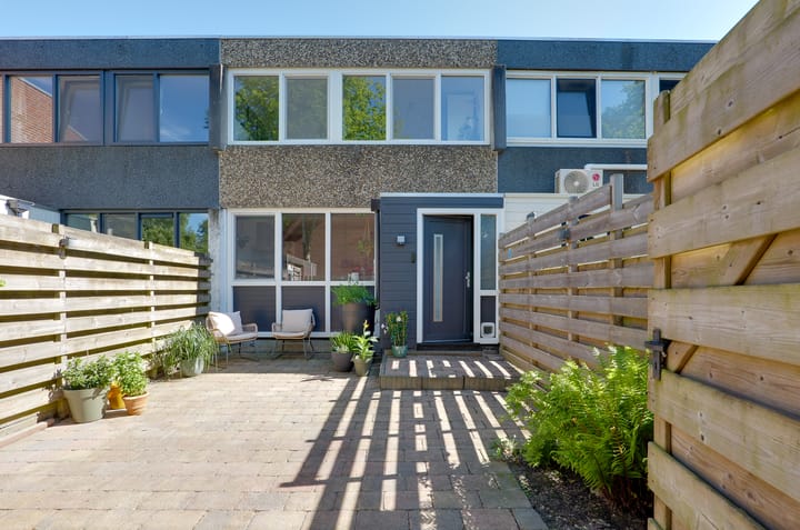 Photo of property Meerpaal 321, Groningen