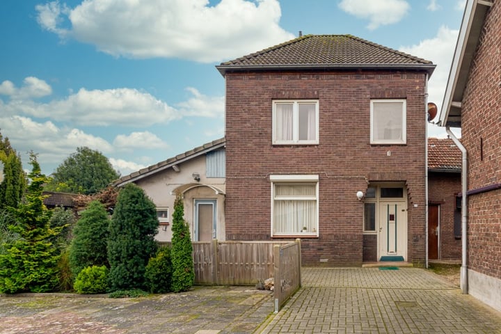 Meerser Eindstraat 28 in Stein