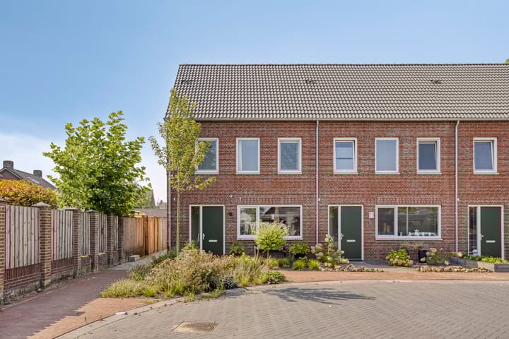 Meester Cruijsberghof 1 in Grashoek