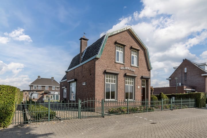 Meester Janssenweg 15 in Dongen