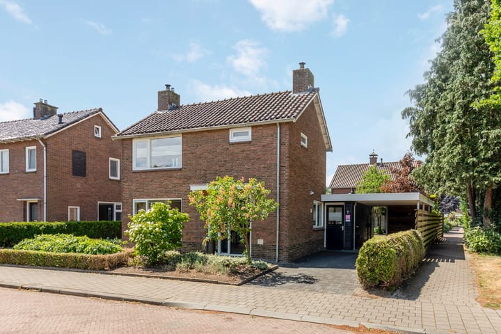 Meester Lazonderstraat 25 in Denekamp