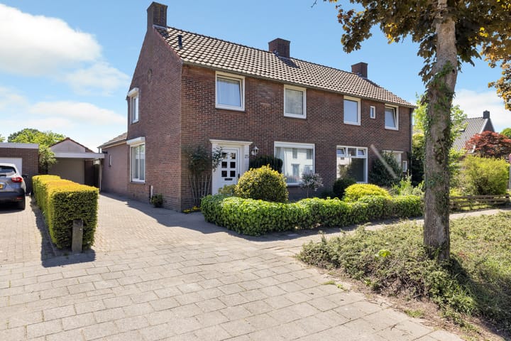 Meester Rijkenstraat 25 in Veldhoven foto