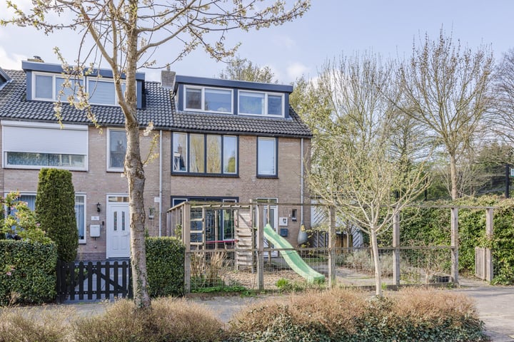 Photo of property Meeuwenlaan 14, Bergschenhoek