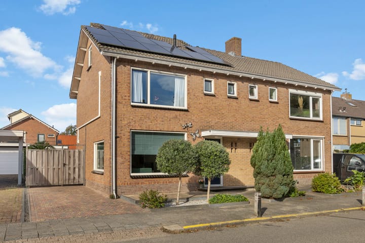 Foto van woning Meeuwenlaan 5, Lopik