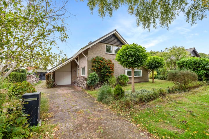 Photo of property Meeuwenlaan 9, Oostvoorne