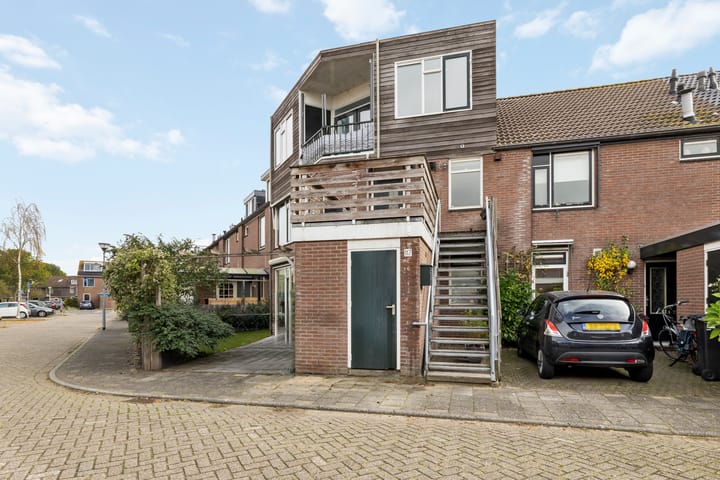 Meeuwenveld 117 in Weesp