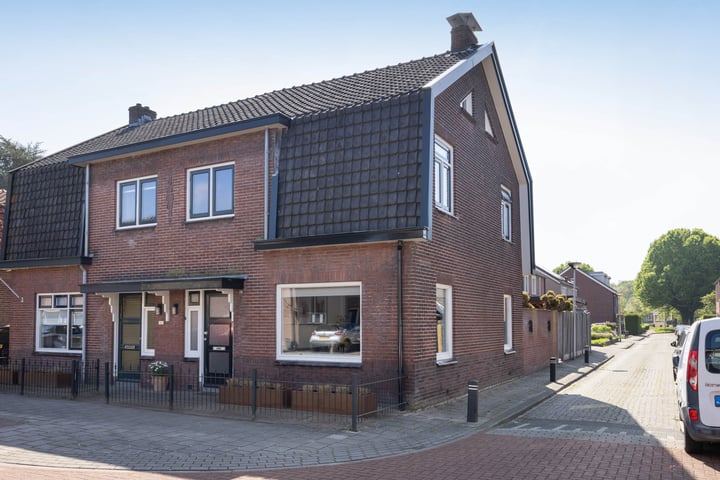 Meeuwenweg 26 in Hengelo
