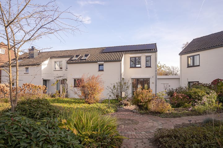 Meidoorn 98 in Maastricht