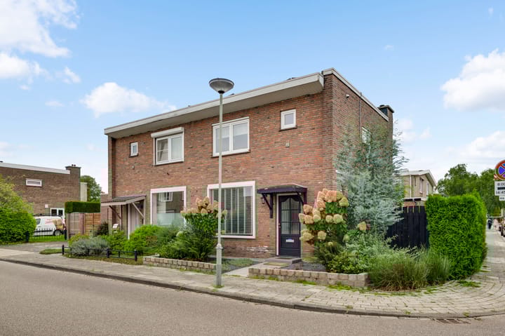 Photo of property Meidoornlaan 22, Bunde