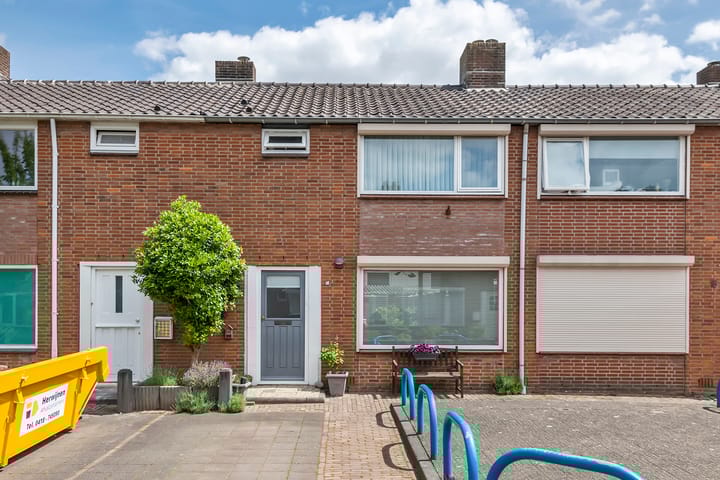 Meidoornstraat 16 in Deest
