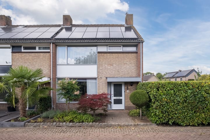 Photo of property Meidoornstraat 17, Sint-Oedenrode