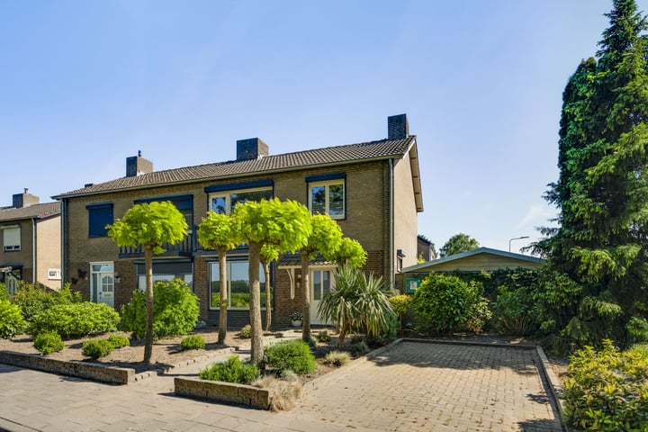 Meidoornstraat 2 in Ell foto