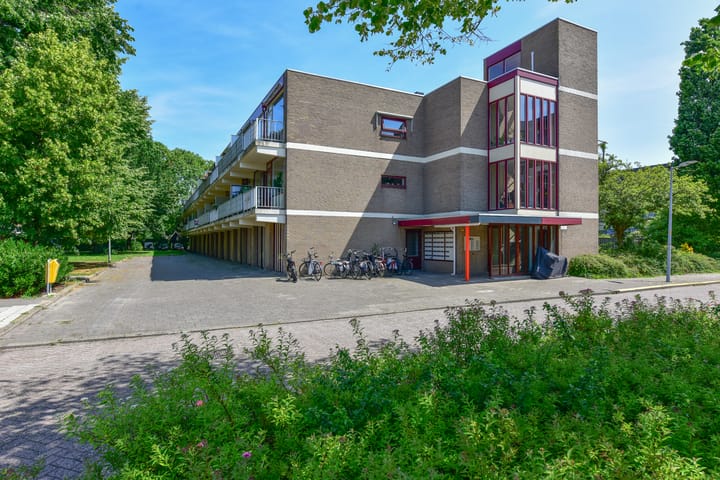 Meidoornweg 106 in Badhoevedorp