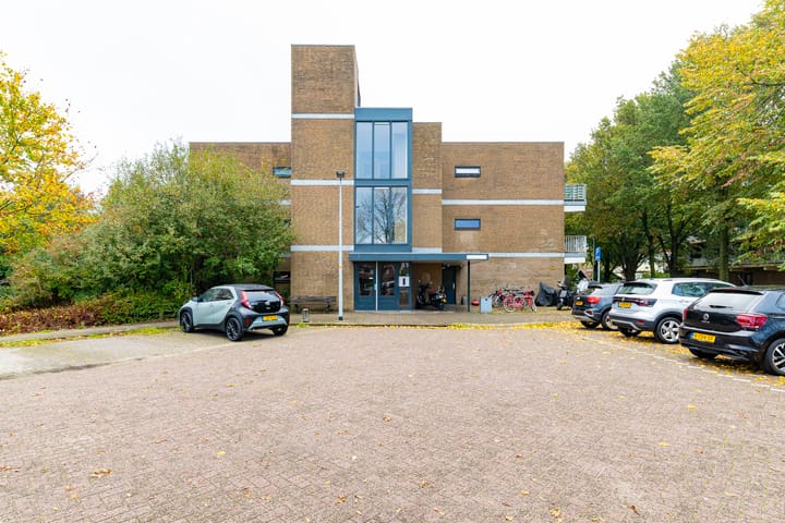 Meidoornweg 22 in Badhoevedorp photo