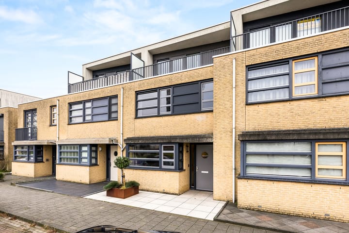 Meindert Hobbemalaan 8 in Vlissingen