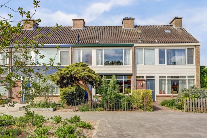 Meldepad 55 in Hoogvliet Rotterdam