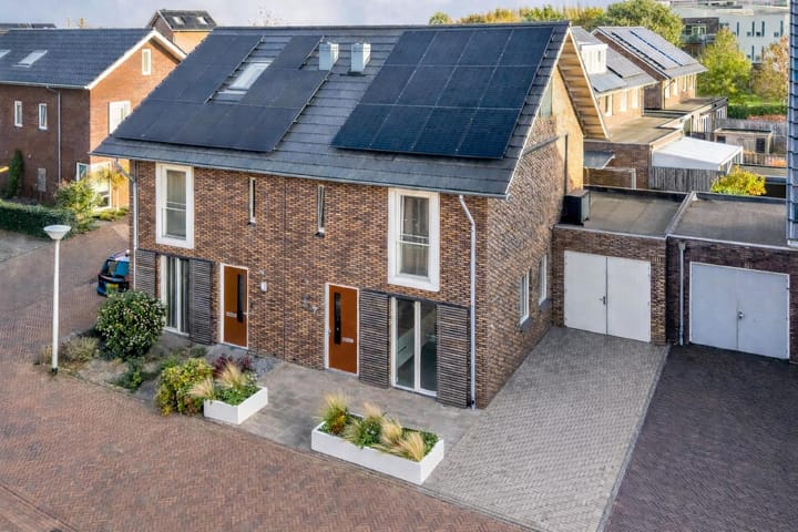 Photo of property Melenhorststraat 7, Zwolle