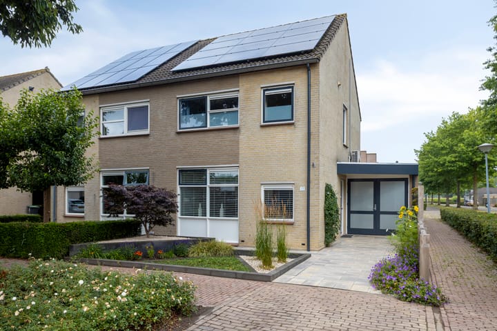 Melkdam 17 in Lith