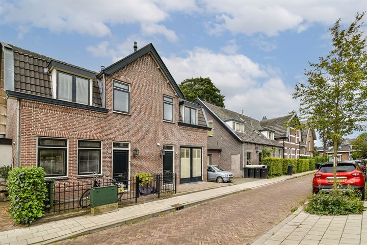 Melkweg 6A in Bussum