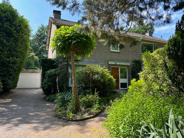 Melvill van Carnbeelaan 94 in Driebergen-Rijsenburg