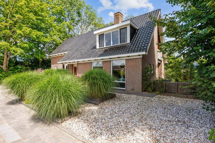 Mensingeweersterweg 2B in Eenrum