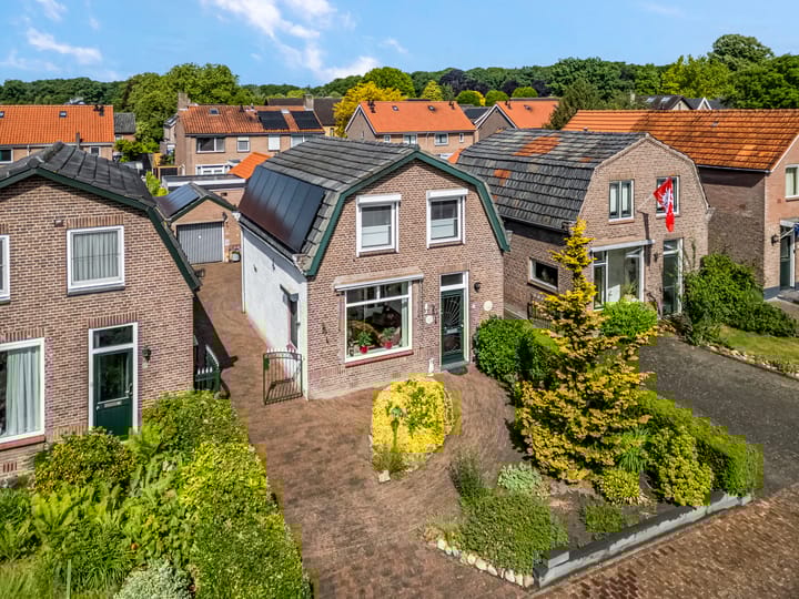 Mensinksdijkje 22 in Schalkhaar foto